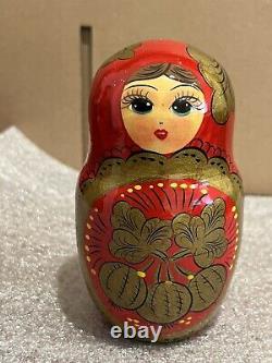 10 Piece Hand Painted Matryoshka Nesting Doll Set Artist Signed 9
