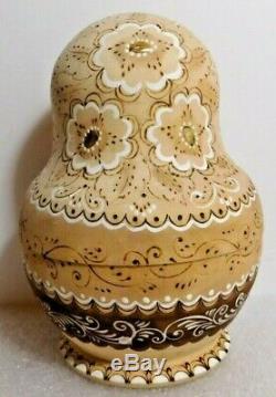 10 Wooden Russian Matryoshka Wood Nesting Dolls Signed Hand Made Ornate Gold