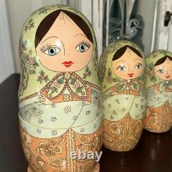 1994 8 Signed Pastel Colors High Gloss Russian Handmade 8 Pce Nesting Doll