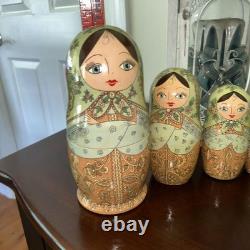 1994 8 Signed Pastel Colors High Gloss Russian Handmade 8 Pce Nesting Doll