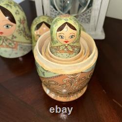 1994 8 Signed Pastel Colors High Gloss Russian Handmade 8 Pce Nesting Doll