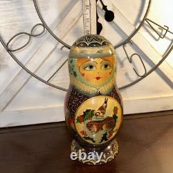 1994 Russian Matryoshka Nesting Dolls Holiday Birds w / Holly 10 Pce 10 Tall