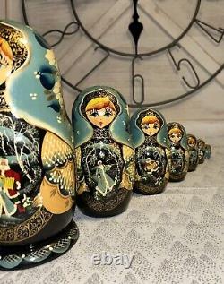 1995 Russian Matryoshka Nesting Dolls Hand Painted Set of 7 Christmas Folklore