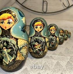 1995 Russian Matryoshka Nesting Dolls Hand Painted Set of 7 Christmas Folklore