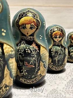 1995 Russian Matryoshka Nesting Dolls Hand Painted Set of 7 Christmas Folklore