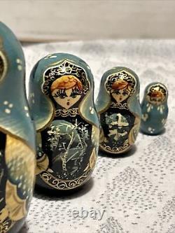 1995 Russian Matryoshka Nesting Dolls Hand Painted Set of 7 Christmas Folklore