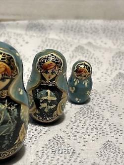 1995 Russian Matryoshka Nesting Dolls Hand Painted Set of 7 Christmas Folklore