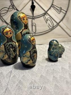 1995 Russian Matryoshka Nesting Dolls Hand Painted Set of 7 Christmas Folklore