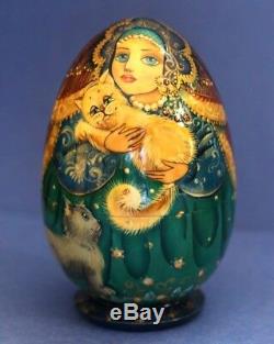 2002 Russian Nesting DOLL Girl with a Cat Hand Carved Hand Painted Artist Signed