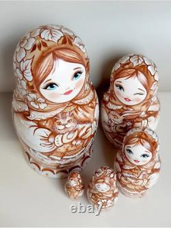 5pcs Brown Dolls Set Wooden Russian Nesting Babushka Matryoshka Hand Painted