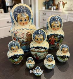 8.5 Nesting dolls 8 in 1 Matryoshka Russian Doll Handmade EUC