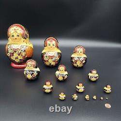 8 Russian Nesting Doll 15 pieces Floral Pattern