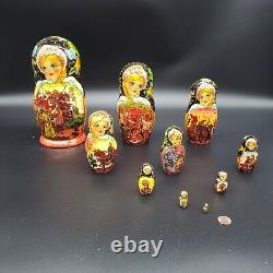 9 Russian Nesting Doll 10 pieces Floral Pattern