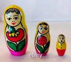 9 Russian Nesting Dolls 10.5 Tall Beautiful Excellent condition