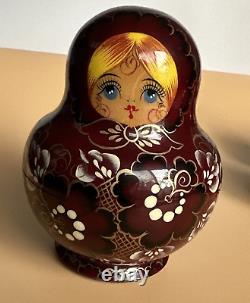 9 Russian Nesting Dolls Wood Hand Painted Traditional Dolls /Matryoshka