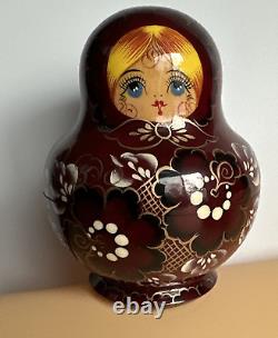 9 Russian Nesting Dolls Wood Hand Painted Traditional Dolls /Matryoshka