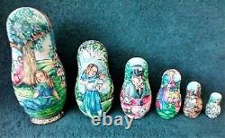 Alice in Wonderland Russian Nesting Doll Set of 6 MATRYOSHKA