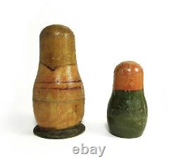 Antique Russian matryoshka. Two figures. Old nesting doll