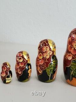 Artist RUSSIAN NESTING BABUSHKA DOLLS SET OF 5 SIGNED HAND PAINTED