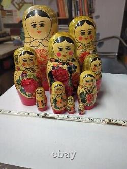 Authentic Russian nesting dolls Set. Made In USSR