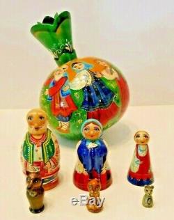 Beautiful Russian Nesting Doll Rare Turnip Design Colorful