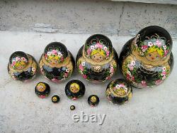 Beautiful Vintage Russian Nesting Dolls 10 Piece Wood Hand painted