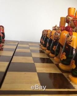 Chess Set USSR RUSSIAN Hand Painted Wood MATRYOSHKA BABUSHKA Doll Comple + Case
