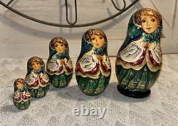 Christmas Evergreen Princess Russian 5 Pce Matryoshka Nesting Doll 6