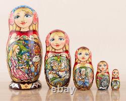 Christmas nesting dolls red and gold Nutcracker, Russian matryoshka