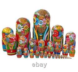 Collectible doll Ukrainian Girls in National Outfit Big Size Nesting Doll 20pcs