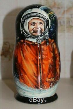 Exclusive 7 in 1 Russian Nesting Dolls USSR Space Yuri Gagarin