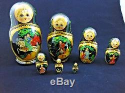Fabulous Vintage Matryoshka Russian Authentic Hand Painted Nesting Dolls 7 Pcs