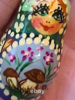 Gorgeous 10 Piece Nesting Dolls, Russian Landmarks all Hand Painted