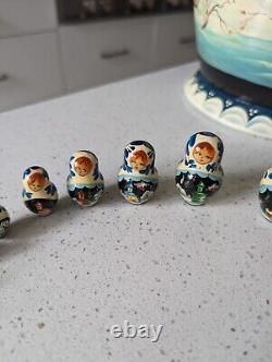 HUGE 30 Piece Russian Matryoshka Nesting Dolls Blue And White Winter Scenes