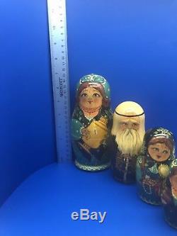 Hand Painted 9 Piece Russian Matryoshka Nesting Doll Signed