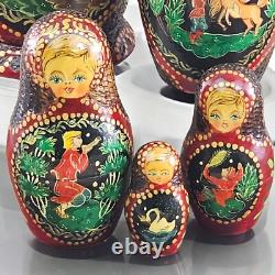 Hand Painted Russian Nesting Dolls Matryoshka Set of 5 Gold Ox Blood Folk Art