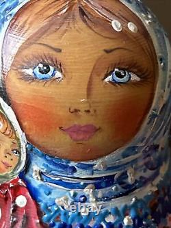 Handmade Rare Mockba Russian Nesting Doll Signed Nina 5 Pce