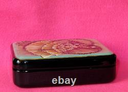 LACQUER SHELL Box LOVERS Wedding SMALL HAND PAINTED DATE Couple Russian signed