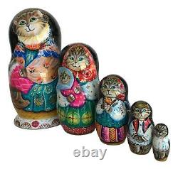 Mama Cat with Baby Kitten Russian Hand Carved Hand Painted UNIQUE Nesting Doll