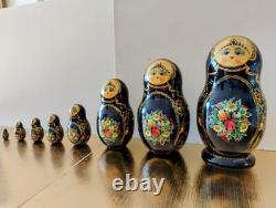Matryoshka Russian Hand-Painted Nesting Dolls-CEPZUEB TIOCAG-8 Pcs Signed 1990s