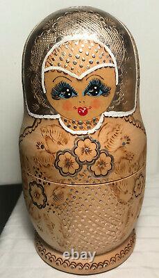 Matryoshka Russian Nesting Doll Exquisite, 7 dolls Elaborate Gold
