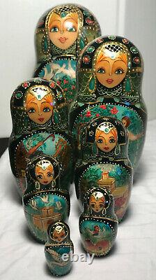 Matryoshka Russian Nesting Doll Exquisite, 7 dolls Elaborate painting