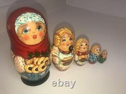New Beautiful Matryoshka Russian Nesting Dolls 5 Piece Made In Russia