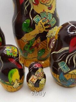 RARE old Russian 5pc Nesting Dolls oldlady/witches partying Collectible gift