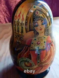 RUSSIAN DOLLS x 7 EXQUISITE 1995 DETAILED GOLD WOODEN GLOSS HAND PAINTED