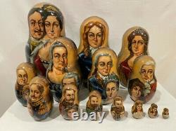 Romanov Dynasty Russian Nesting Dolls Matryoshka 14 pieces