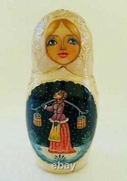 Russia. Original Nesting Doll 5 pieces. 8 Signed by the Artist