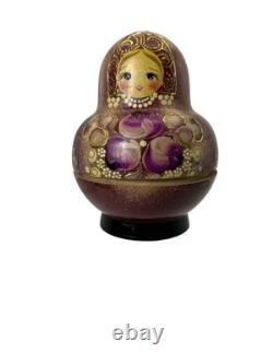 Russian 10-Piece Matryoshka Nesting Doll Set 4 1/2 Painted Signed Great