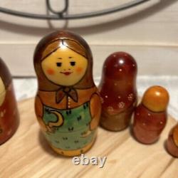 Russian 2011 Nesting Doll Country Lady with Chicken Hand Painted 8 Pcs Signed