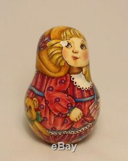 Russian Author's doll Mashenka Roly Poly Doll no nesting H=4,33 inches (11 cm)